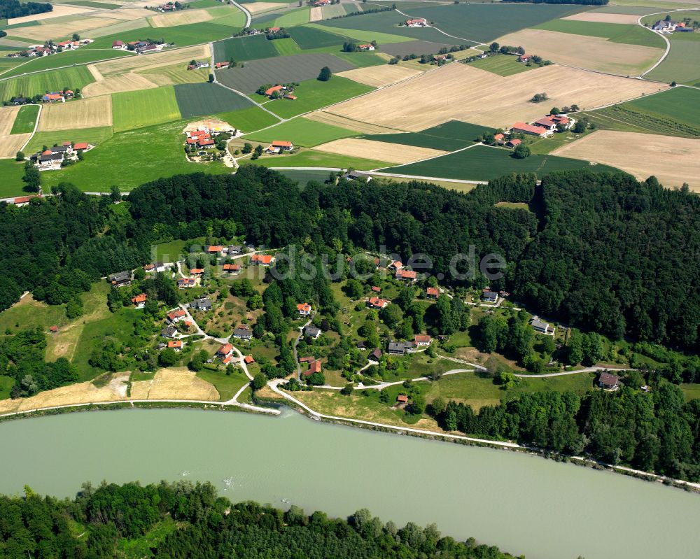 Luftbild Unterhadermark - Dorf - Ansicht am Rande Waldgebieten in Unterhadermark im Bundesland Bayern, Deutschland