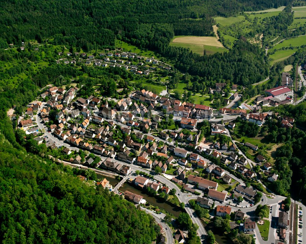 Luftaufnahme Wildberg - Dorf - Ansicht am Rande von Waldgebieten in Wildberg im Bundesland Baden-Württemberg, Deutschland