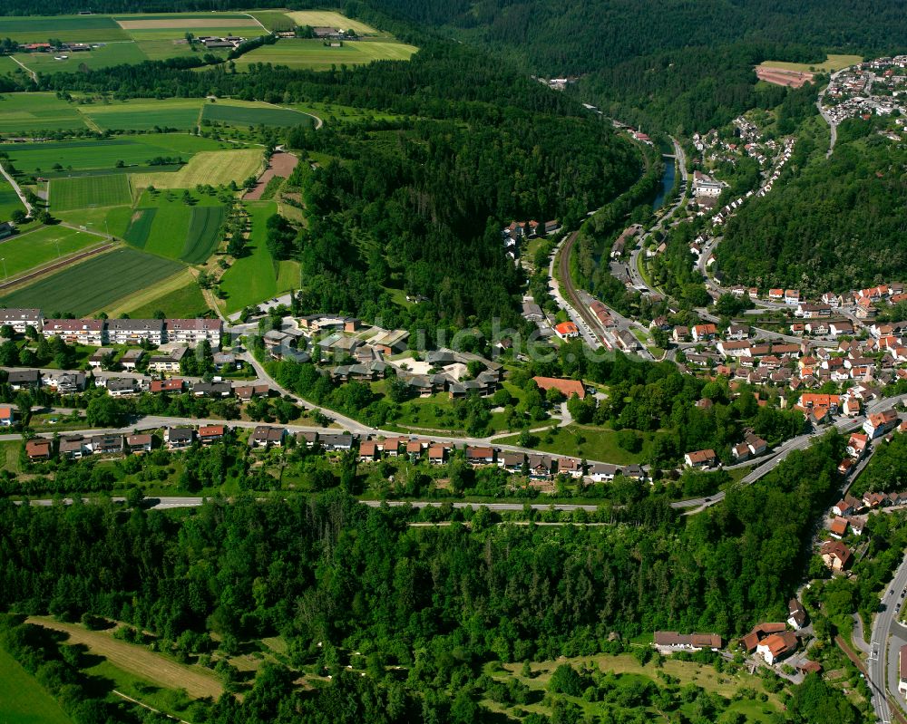 Wildberg aus der Vogelperspektive: Dorf - Ansicht am Rande von Waldgebieten in Wildberg im Bundesland Baden-Württemberg, Deutschland