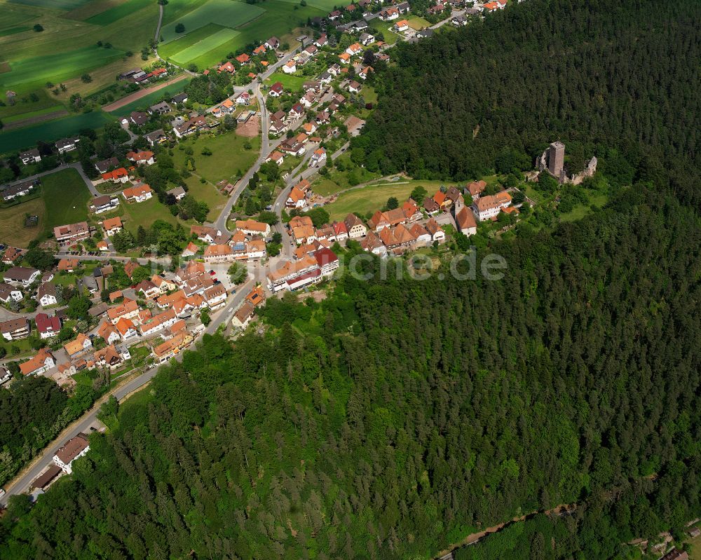 Luftbild Zavelstein - Dorf - Ansicht am Rande von Waldgebieten in Zavelstein im Bundesland Baden-Württemberg, Deutschland