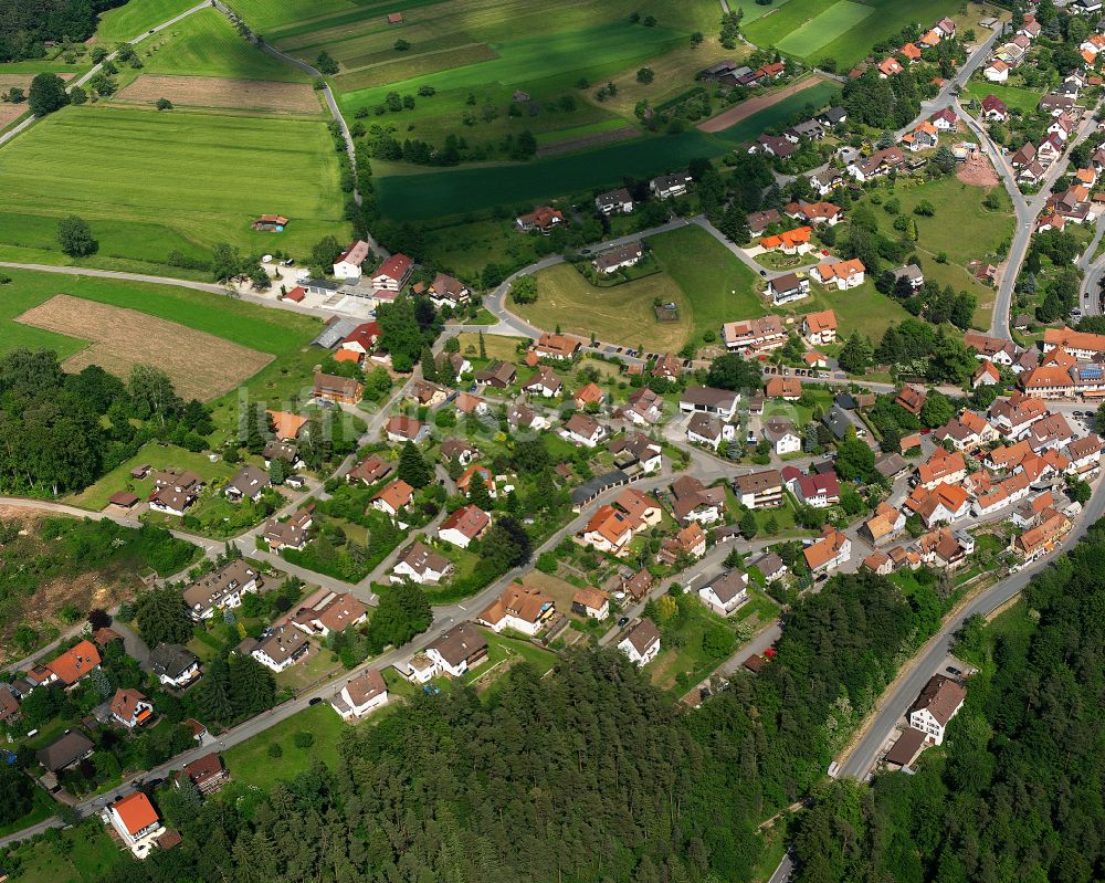 Luftaufnahme Zavelstein - Dorf - Ansicht am Rande von Waldgebieten in Zavelstein im Bundesland Baden-Württemberg, Deutschland