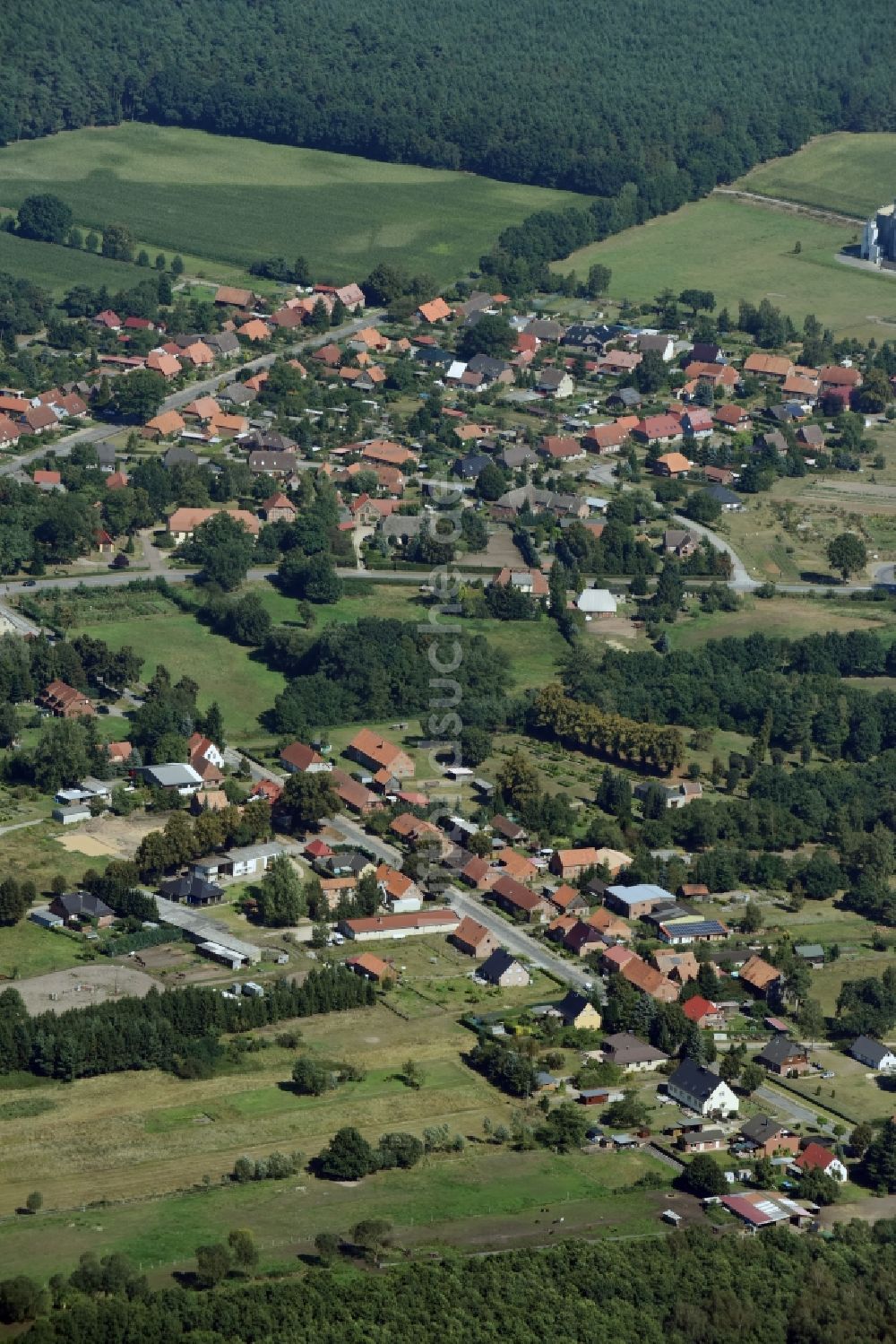 Luftaufnahme Redefin - Dorf - Ansicht von Redefin im Bundesland Mecklenburg-Vorpommern