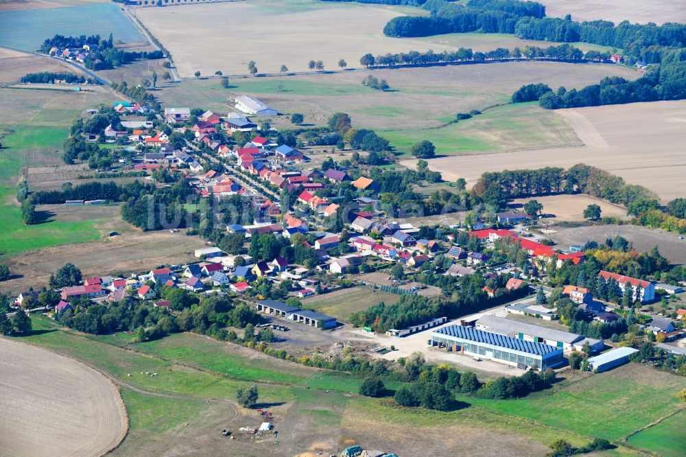 Luftbild Sadenbeck - Dorf - Ansicht in Sadenbeck im Bundesland Brandenburg, Deutschland