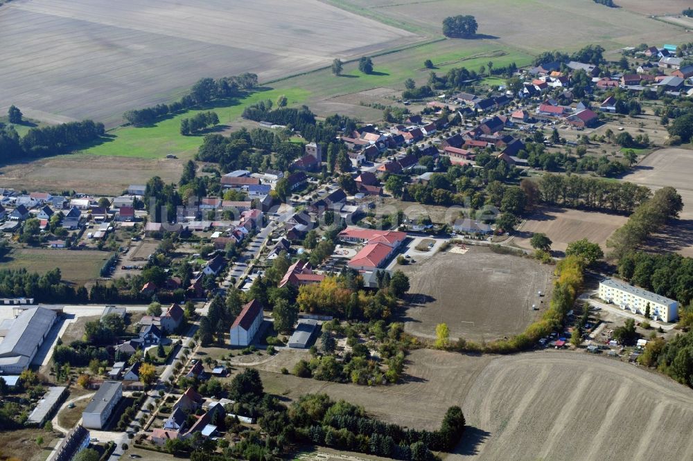 Luftaufnahme Sadenbeck - Dorf - Ansicht in Sadenbeck im Bundesland Brandenburg, Deutschland