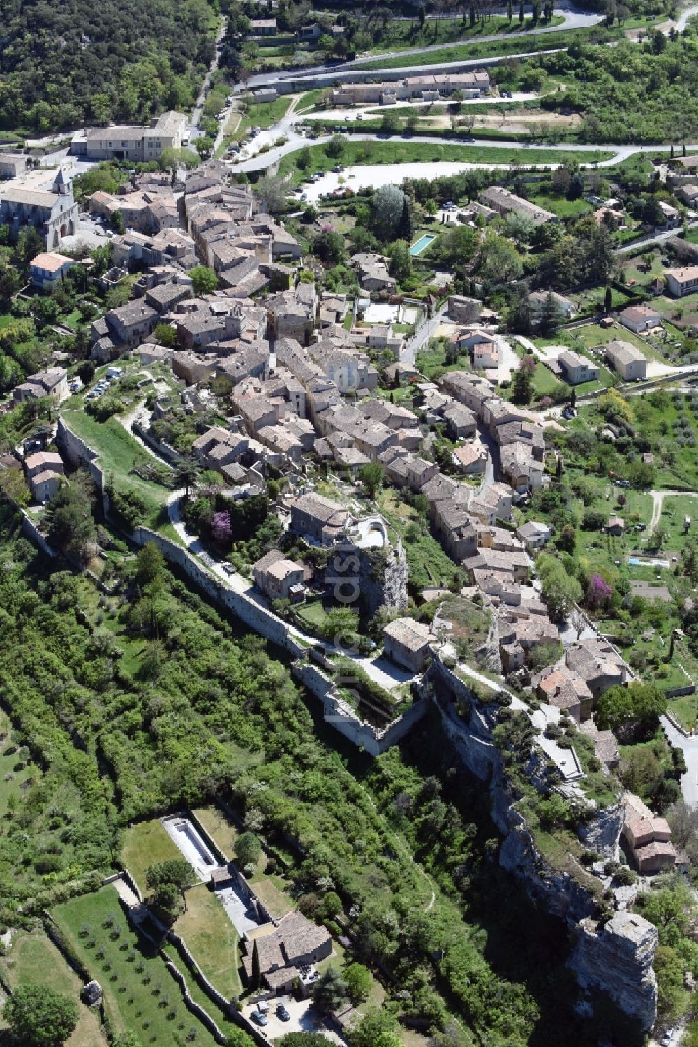 Luftbild Saignon - Dorf - Ansicht von Saignon in Provence-Alpes-Cote d'Azur, Frankreich