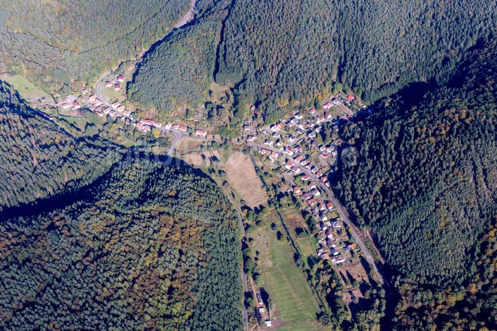 Luftaufnahme Salzwoog - Dorf - Ansicht in Salzwoog im Bundesland Rheinland-Pfalz, Deutschland