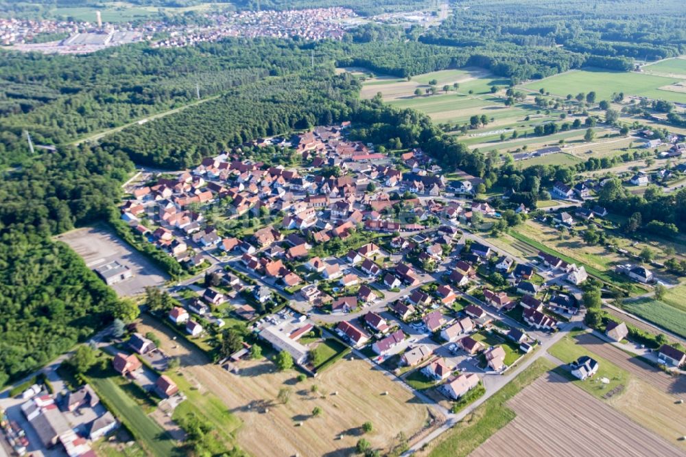 Schaffhouse-pres-Seltz aus der Vogelperspektive: Dorf - Ansicht in Schaffhouse-pres-Seltz in Grand Est, Frankreich