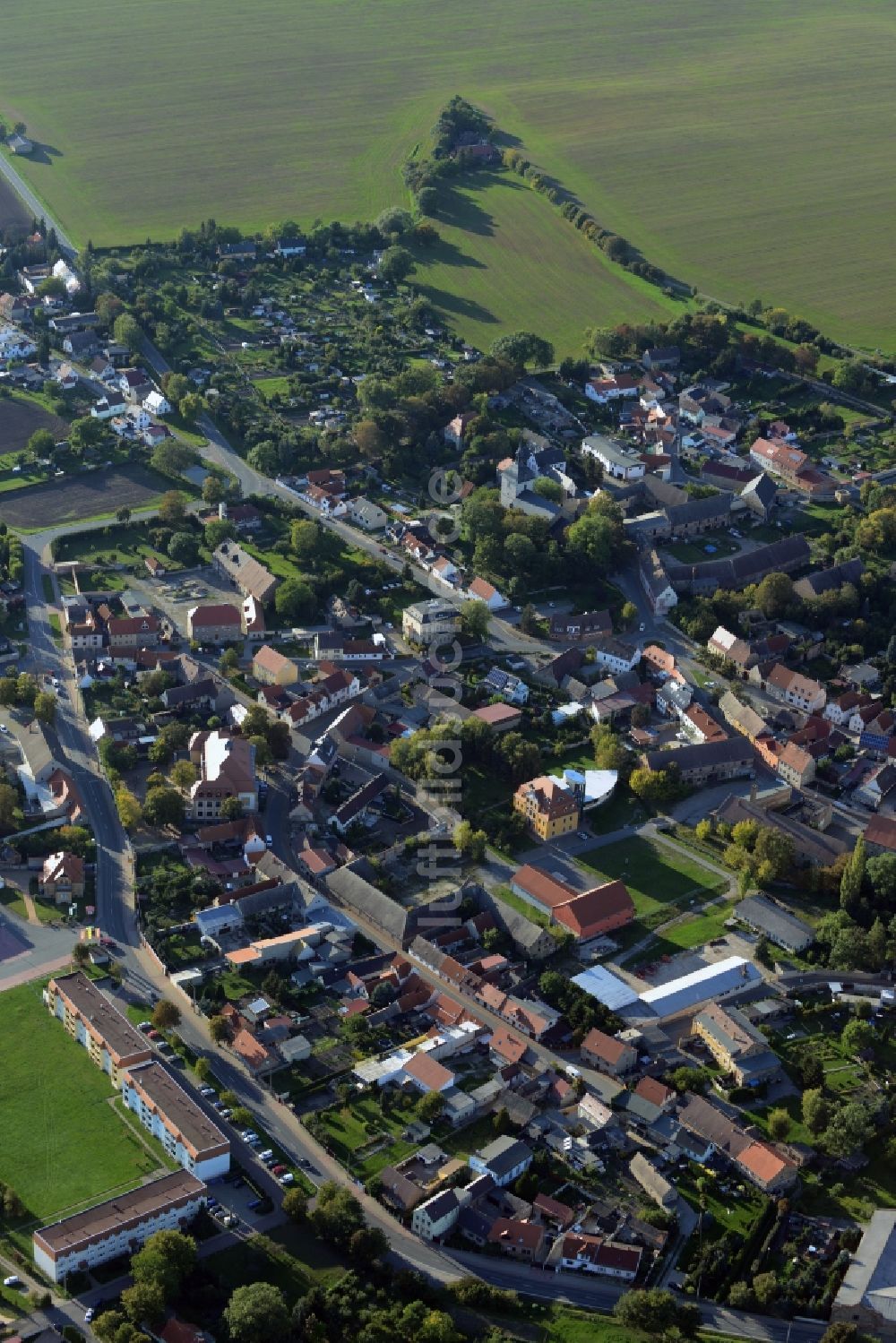 Luftaufnahme Bad Lauchstädt - Dorf - Ansicht von Schafstädt im Bundesland Sachsen-Anhalt