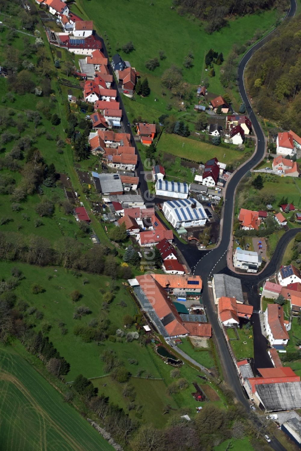 Schierschwende aus der Vogelperspektive: Dorf - Ansicht von Schierschwende im Bundesland Thüringen