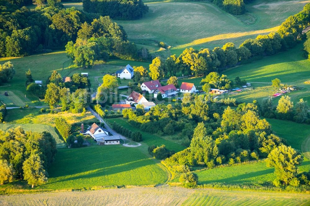 Schillersdorf aus der Vogelperspektive: Dorf - Ansicht in Schillersdorf im Bundesland Mecklenburg-Vorpommern, Deutschland