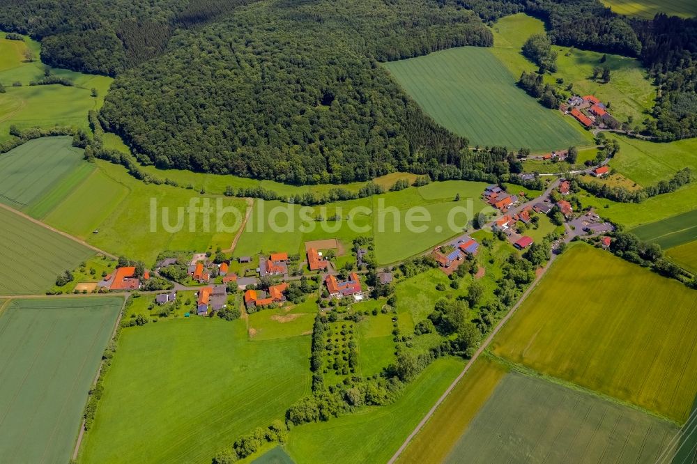 Selbach aus der Vogelperspektive: Dorf - Ansicht in Selbach im Bundesland Hessen, Deutschland