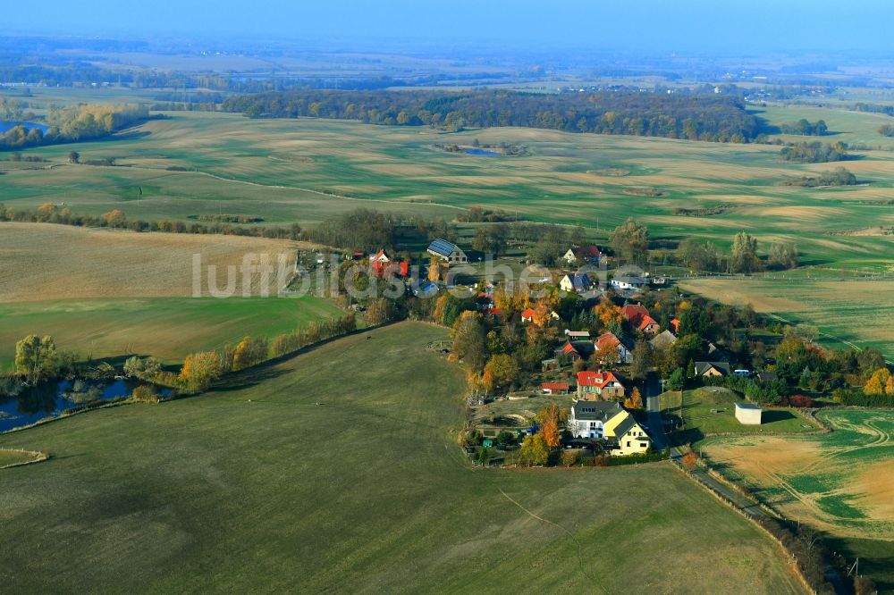 Siehdichum von oben - Dorf - Ansicht in Siehdichum im Bundesland Mecklenburg-Vorpommern, Deutschland