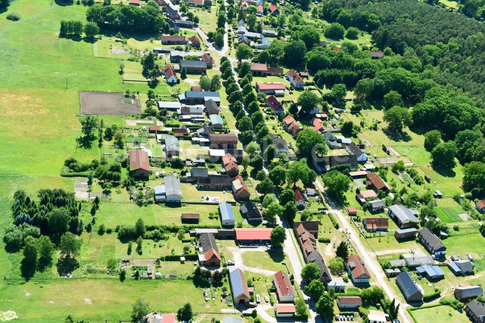 Luftaufnahme Siggelkow - Dorf - Ansicht in Siggelkow im Bundesland Mecklenburg-Vorpommern, Deutschland