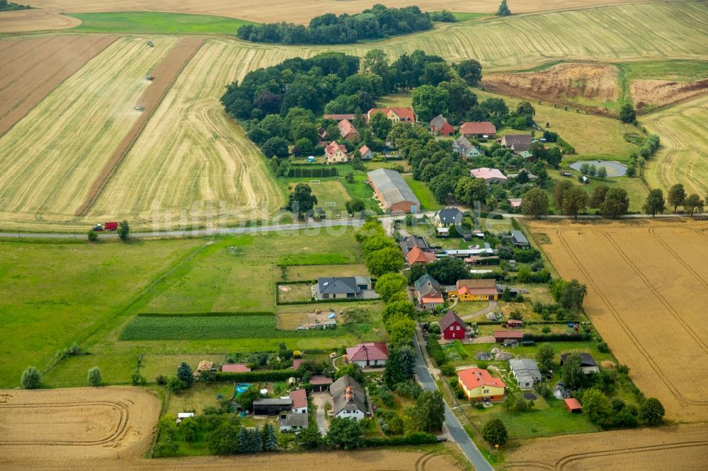 Luftbild Solzow - Dorf - Ansicht von Solzow im Bundesland Mecklenburg-Vorpommern