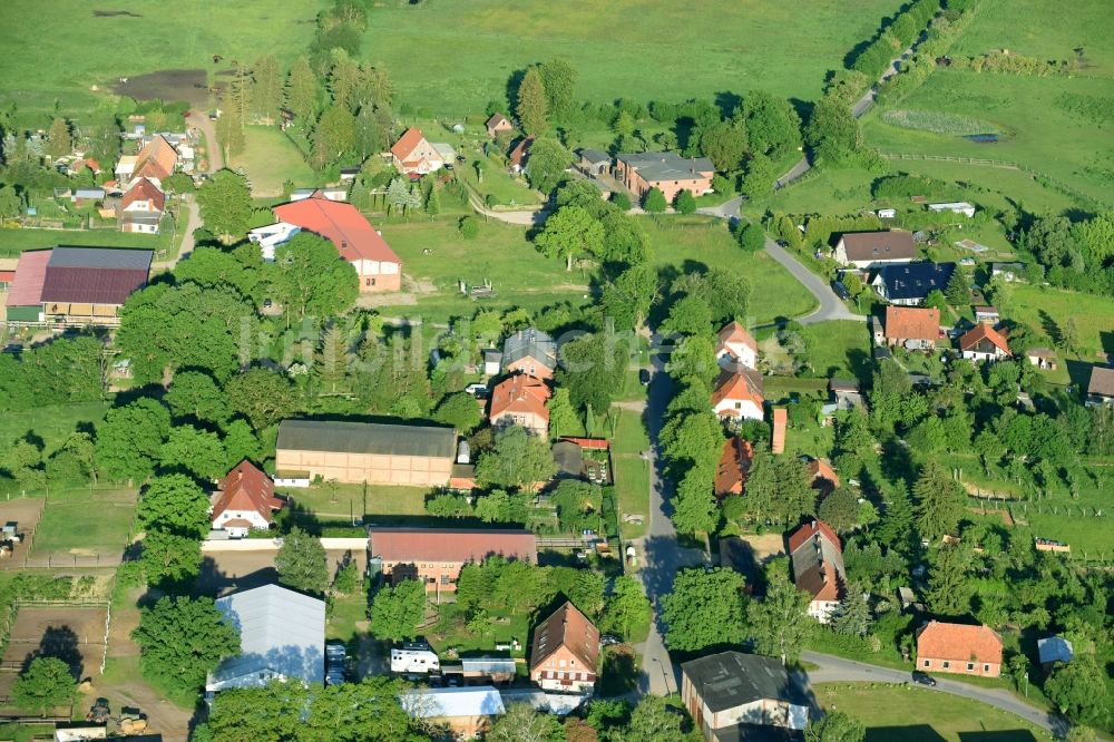 Spoitgendorf von oben - Dorf - Ansicht in Spoitgendorf im Bundesland Mecklenburg-Vorpommern, Deutschland