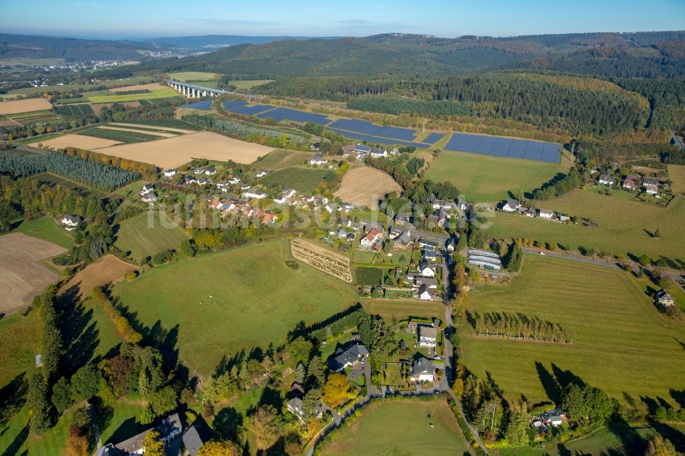 Stockhausen aus der Vogelperspektive: Dorf - Ansicht von Stockhausen im Bundesland Nordrhein-Westfalen