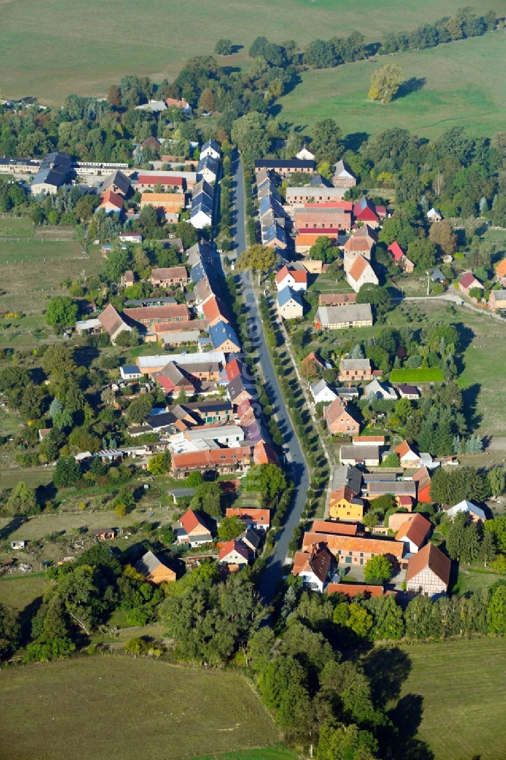 Vehlin von oben - Dorf - Ansicht in Vehlin im Bundesland Brandenburg, Deutschland