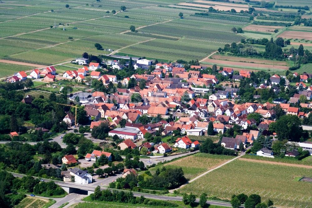 Walsheim von oben - Dorf - Ansicht in Walsheim im Bundesland Rheinland-Pfalz