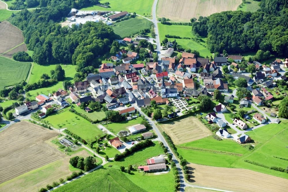 Luftaufnahme Wattendorf - Dorf - Ansicht in Wattendorf im Bundesland Bayern, Deutschland