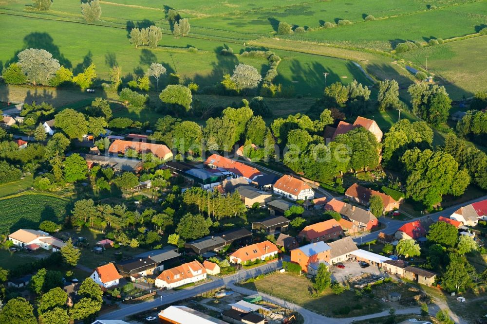 Wattmannshagen von oben - Dorf - Ansicht in Wattmannshagen im Bundesland Mecklenburg-Vorpommern, Deutschland