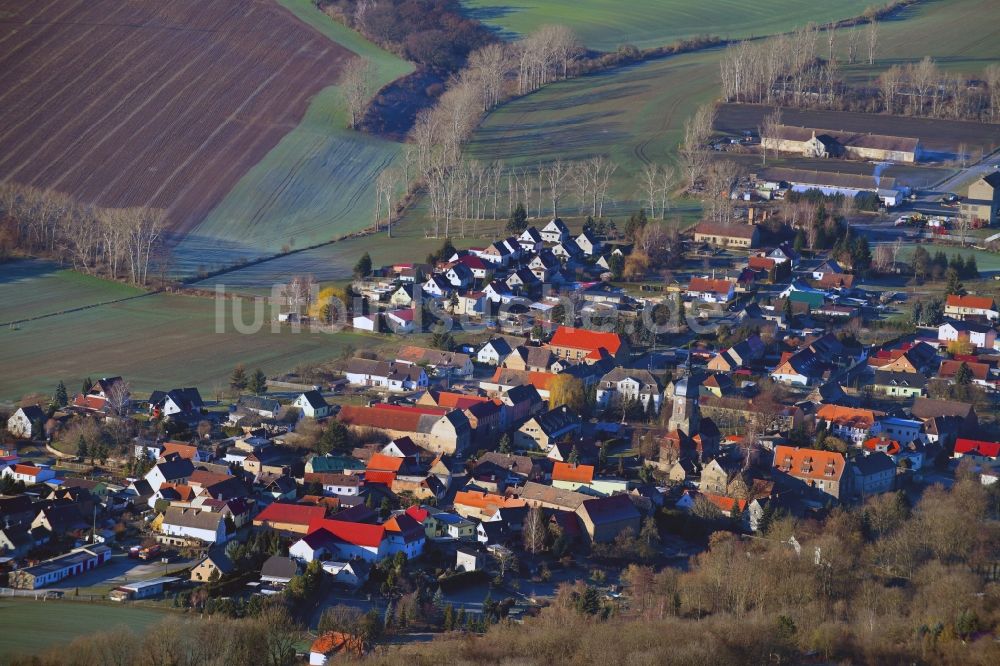 Weißenschirmbach von oben - Dorf - Ansicht in Weißenschirmbach im Bundesland Sachsen-Anhalt, Deutschland