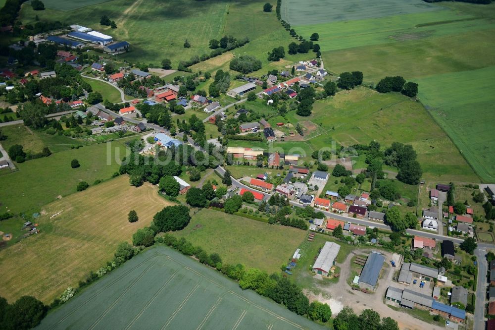 Luftaufnahme Werder - Dorf - Ansicht in Werder im Bundesland Mecklenburg-Vorpommern, Deutschland