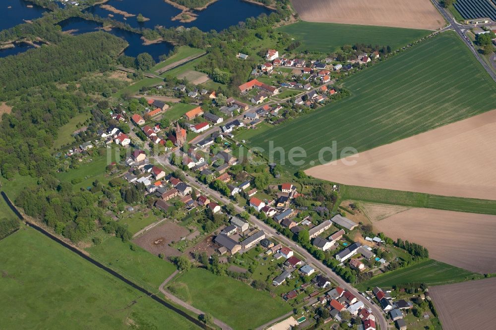 Wust von oben - Dorf - Ansicht in Wust im Bundesland Brandenburg, Deutschland