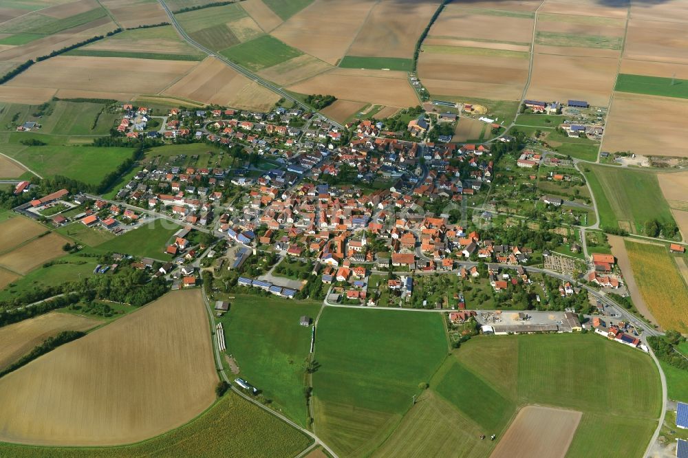 Aidhausen aus der Vogelperspektive: Dorf - Ansicht der zum Landkreis Haßberge gehörenden Gemeinde Aidhausen im Bundesland Bayern