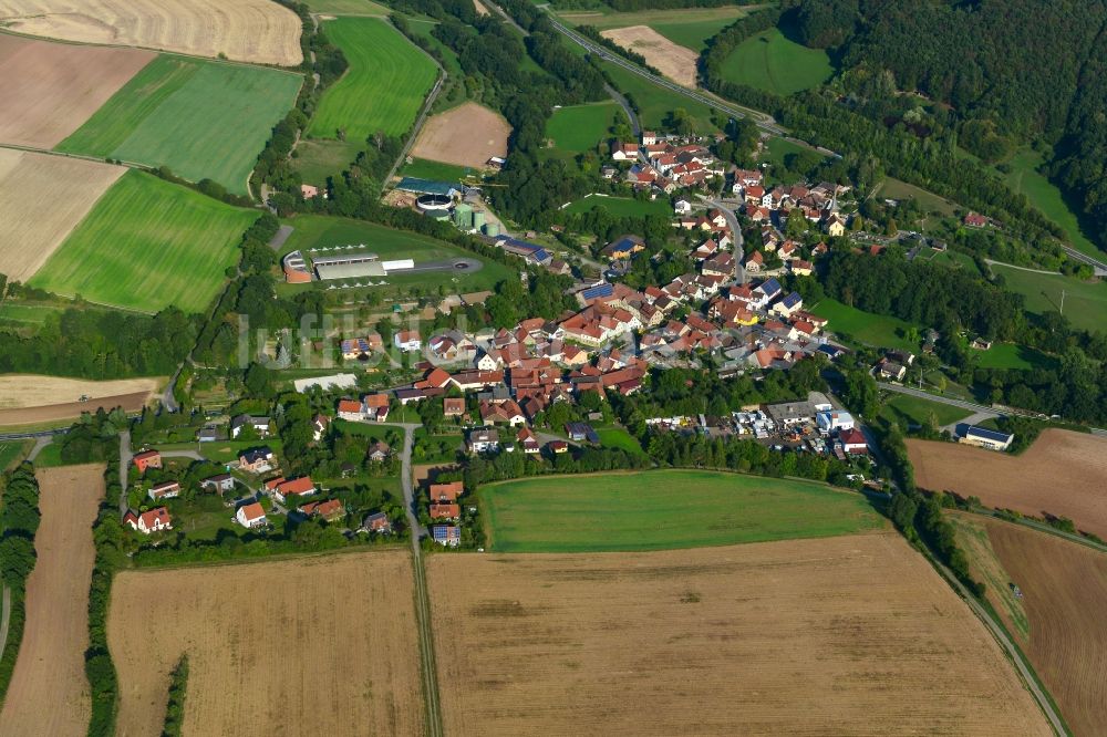 Altershausen von oben - Dorf - Ansicht der zum Landkreis Haßberge gehörenden Gemeinde Altershausen im Bundesland Bayern