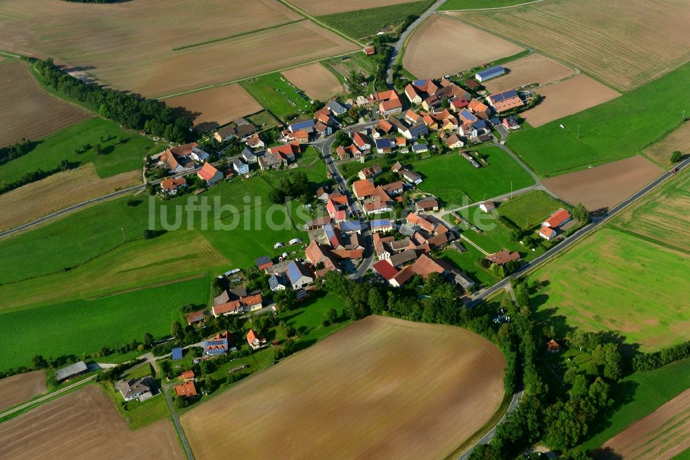 Luftaufnahme Brünn - Dorf - Ansicht der zum Landkreis Haßberge gehörenden Gemeinde Brünn im Bundesland Bayern