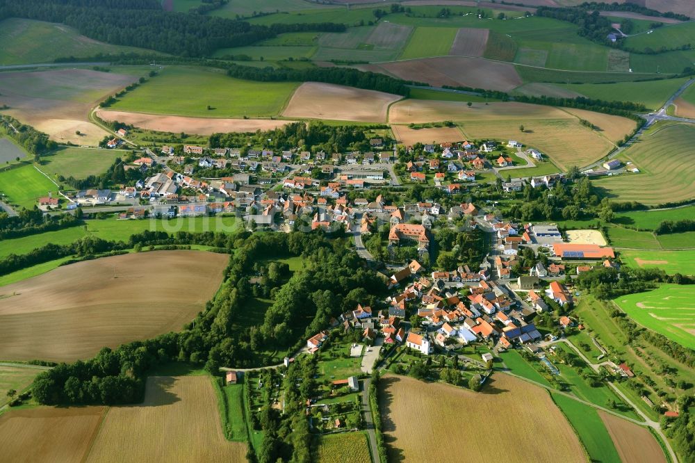 Burgpreppach von oben - Dorf - Ansicht der zum Landkreis Haßberge gehörenden Gemeinde Burgpreppach im Bundesland Bayern