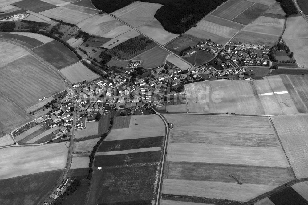 Luftaufnahme Dampfach - Dorf - Ansicht der zum Landkreis Haßberge gehörenden Gemeinde Dampfach im Bundesland Bayern