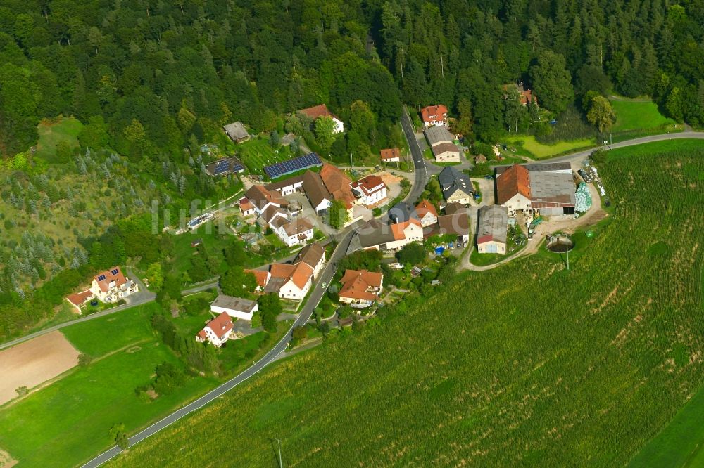 Luftaufnahme Dürrnhof - Dorf - Ansicht der zum Landkreis Haßberge gehörenden Gemeinde in Dürrnhof im Bundesland Bayern