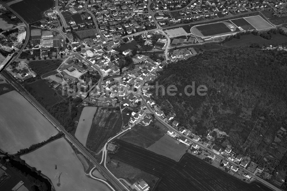 Luftaufnahme Ebelsbach - Dorf - Ansicht der zum Landkreis Haßberge gehörenden Gemeinde Ebelsbach im Bundesland Bayern