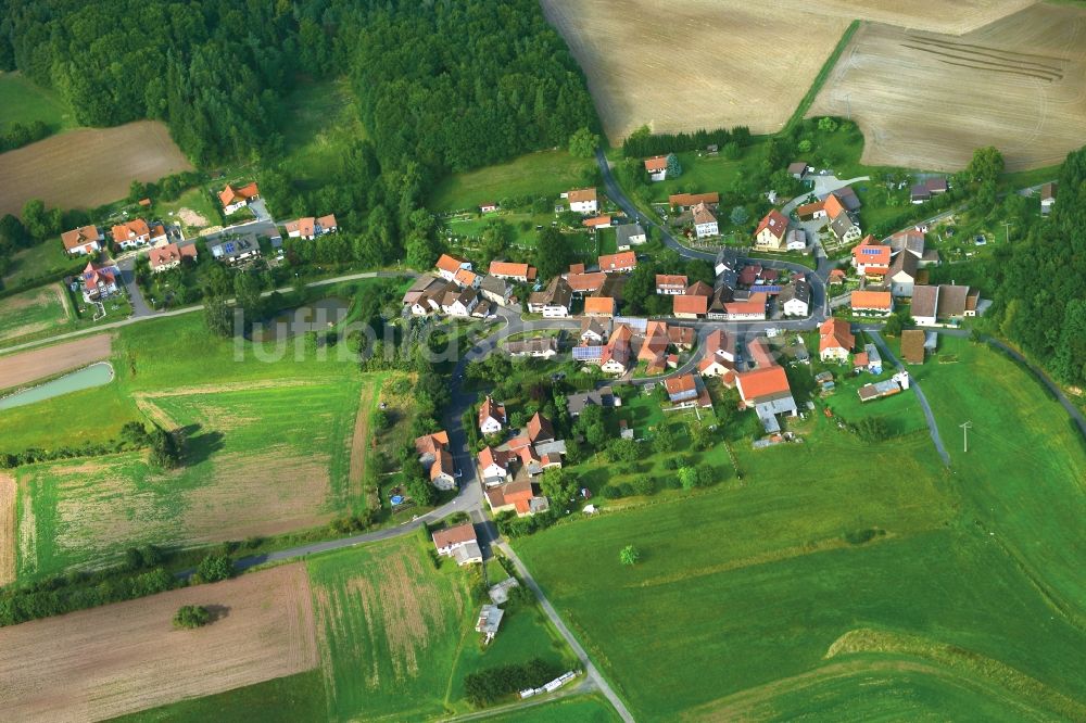 Luftbild Fitzendorf - Dorf - Ansicht der zum Landkreis Haßberge gehörenden Gemeinde Fitzendorf im Bundesland Bayern