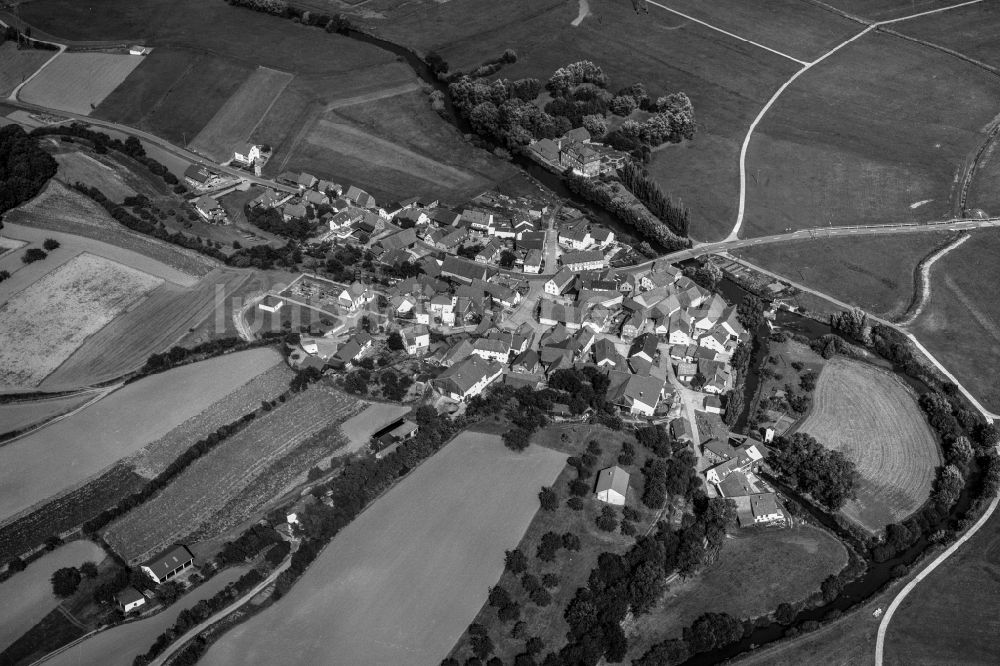 Luftbild Gleusdorf - Dorf - Ansicht der zum Landkreis Haßberge gehörenden Gemeinde Gleusdorf im Bundesland Bayern