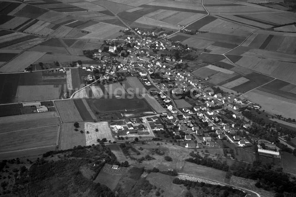 Luftbild Goßmannsdorf - Dorf - Ansicht der zum Landkreis Haßberge gehörenden Gemeinde Goßmannsdorf in Unterfranken im Bundesland Bayern