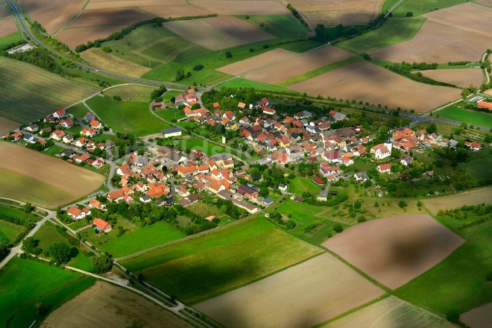 Junkersdorf von oben - Dorf - Ansicht der zum Landkreis Haßberge gehörenden Gemeinde Junkersdorf im Bundesland Bayern