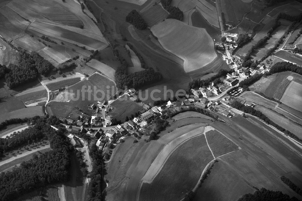 Lußberg von oben - Dorf - Ansicht der zum Landkreis Haßberge gehörenden Gemeinde Lußberg im Bundesland Bayern