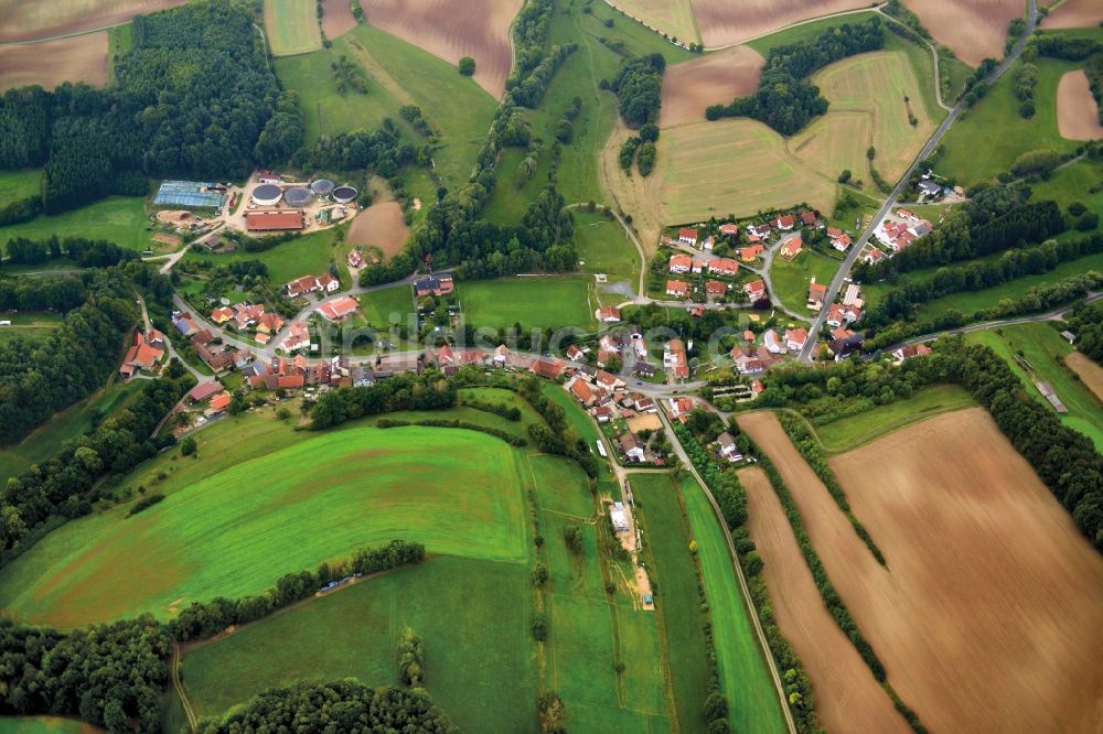 Lußberg aus der Vogelperspektive: Dorf - Ansicht der zum Landkreis Haßberge gehörenden Gemeinde Lußberg im Bundesland Bayern