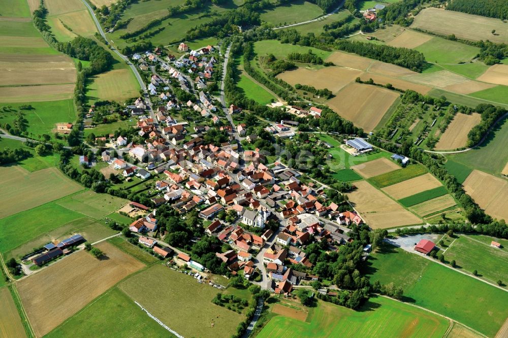 Mechenried von oben - Dorf - Ansicht der zum Landkreis Haßberge gehörenden Gemeinde Mechenried im Bundesland Bayern