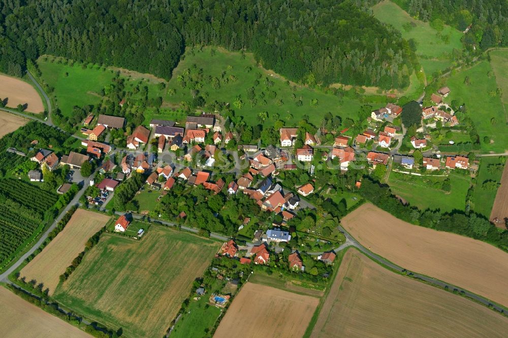 Rabelsdorf aus der Vogelperspektive: Dorf - Ansicht der zum Landkreis Haßberge gehörenden Gemeinde Rabelsdorf im Bundesland Bayern