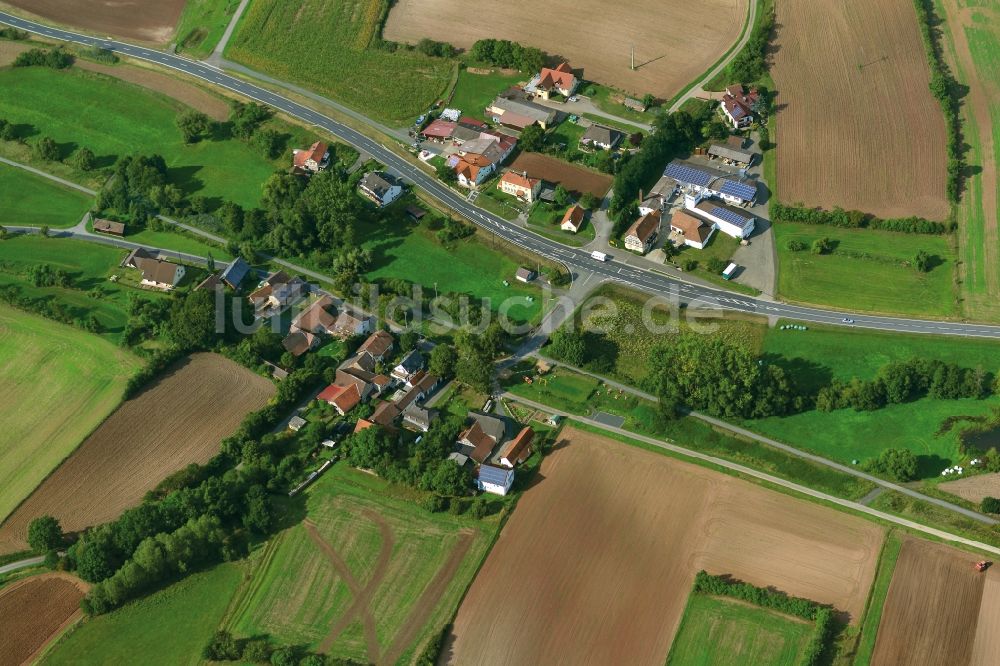 Luftaufnahme Todtenweisach - Dorf - Ansicht der zum Landkreis Haßberge gehörenden Gemeinde Todtenweisach im Bundesland Bayern