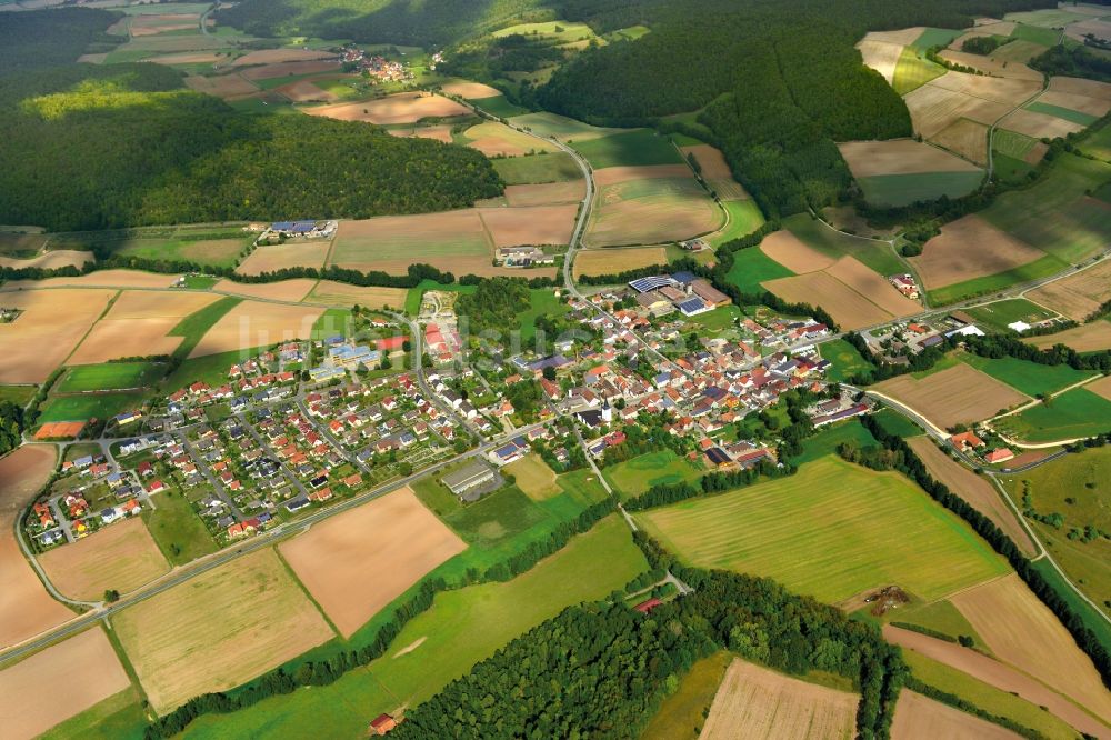 Luftaufnahme Untersteinbach - Dorf - Ansicht der zum Landkreis Haßberge gehörenden Gemeinde Untersteinbach im Bundesland Bayern