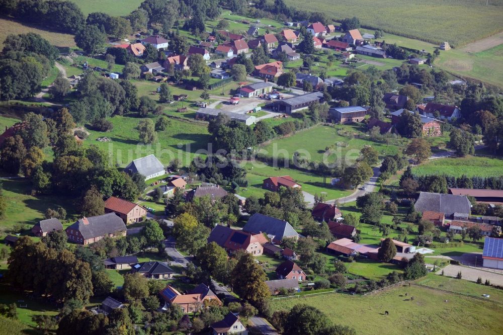 Bengerstorf von oben - Dorf Bengerstorf im Bundesland Mecklenburg-Vorpommern