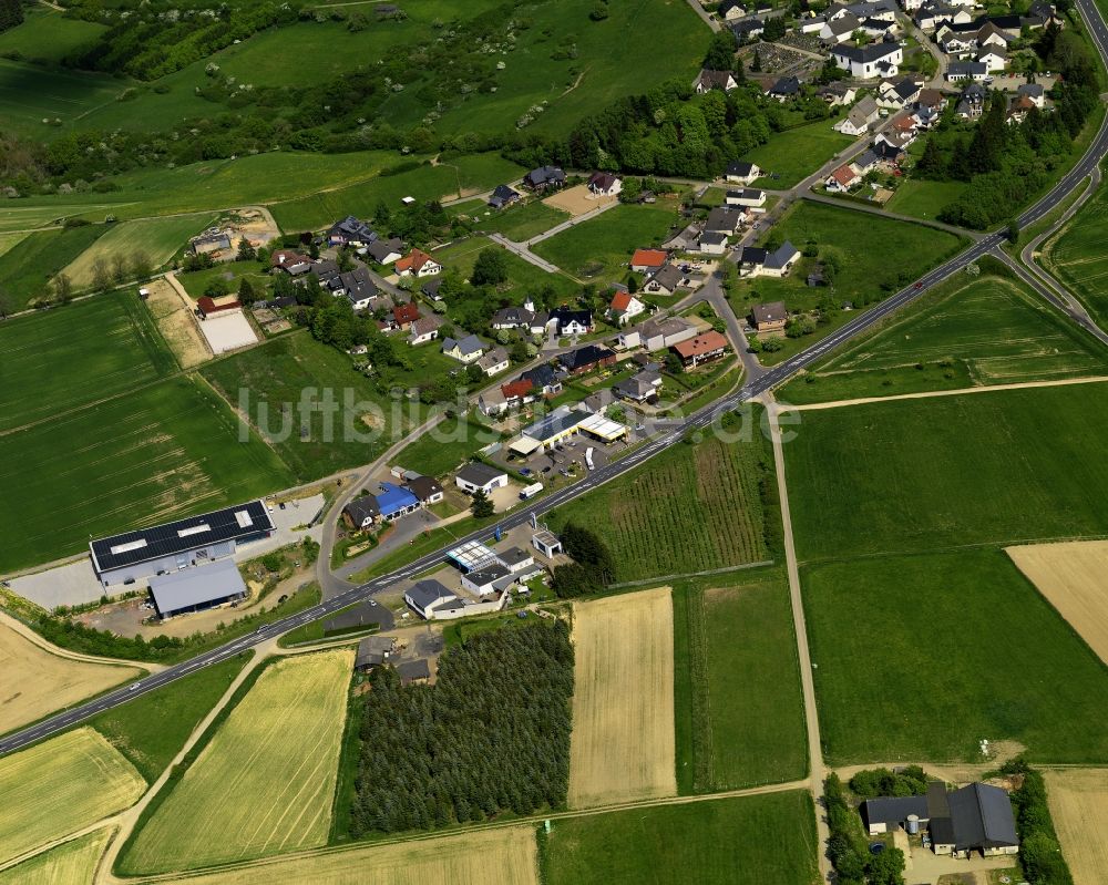 Barweiler aus der Vogelperspektive: Dorfansicht von Barweiler im Bundesland Rheinland-Pfalz