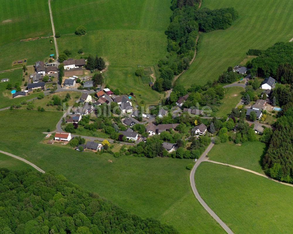 Luftaufnahme Niederirsen - Dorfansicht von Ückertseifen in Niederirsen im Bundesland Rheinland-Pfalz