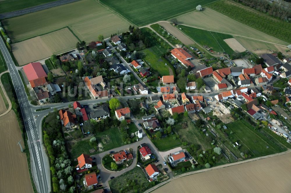 Dintesheim von oben - Dorfansicht von Dintesheim ist eine Ortsgemeinde im Landkreis Alzey-Worms in Rheinland-Pfalz