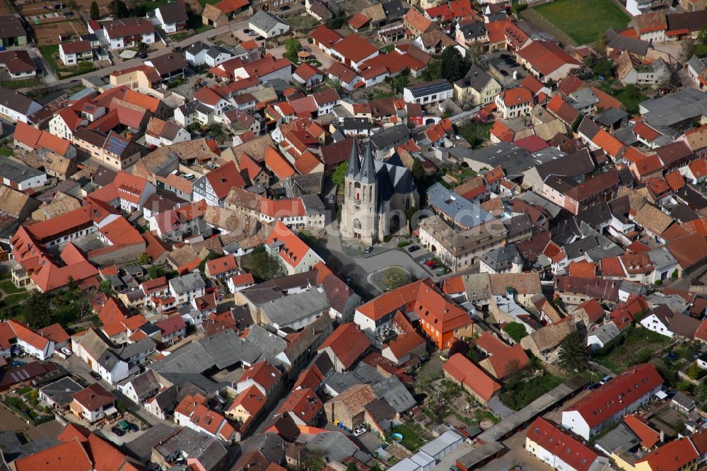 Luftbild Flonheim - Dorfansicht von Flonheim ist eine Ortsgemeinde im Landkreis Alzey-Worms in Rheinland-Pfalz