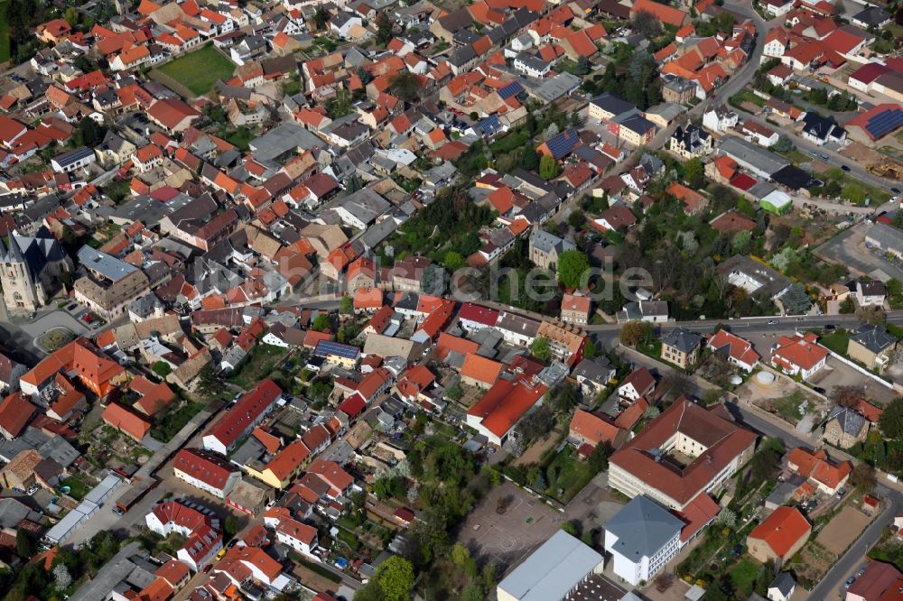 Flonheim von oben - Dorfansicht von Flonheim ist eine Ortsgemeinde im Landkreis Alzey-Worms in Rheinland-Pfalz